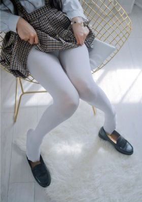 善良的女秘书的目