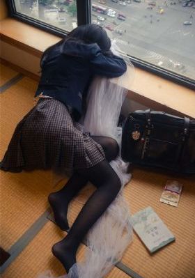 纸牌屋第一季下载